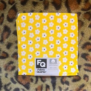 🏷️ bright yellow cotton fabric with cute daisy pattern